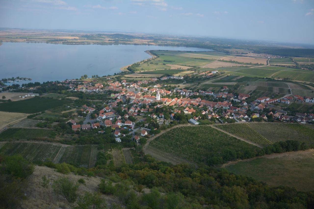 Penzion U Bednaru Pavlov Extérieur photo