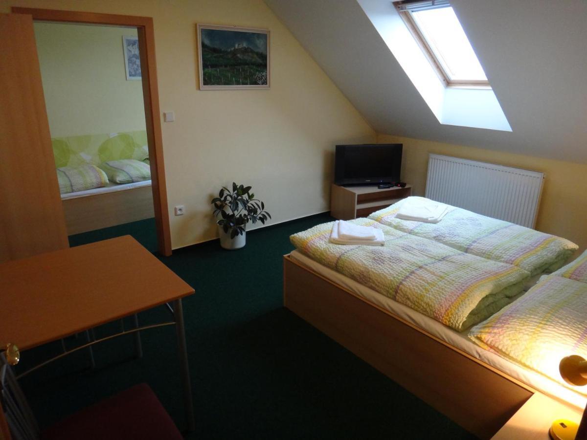 Penzion U Bednaru Pavlov Chambre photo